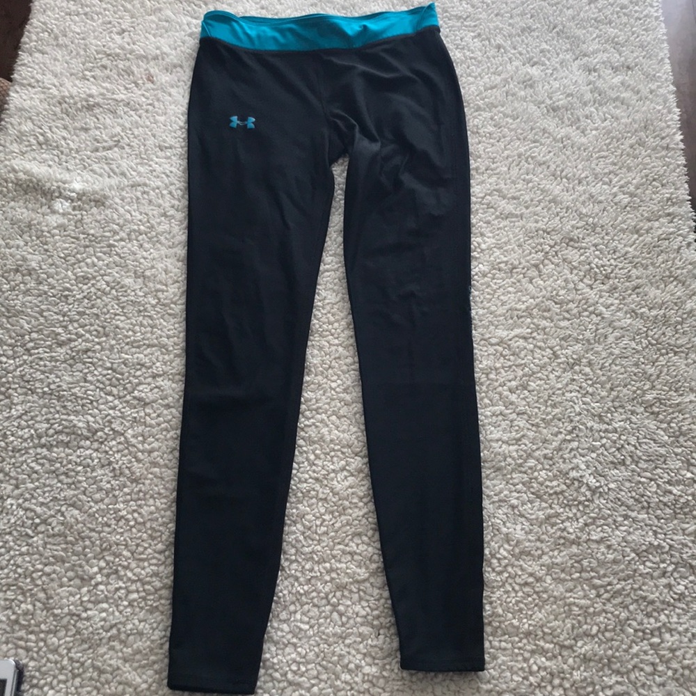 Women’s UnderArmour ColdGear legging. Size medium.